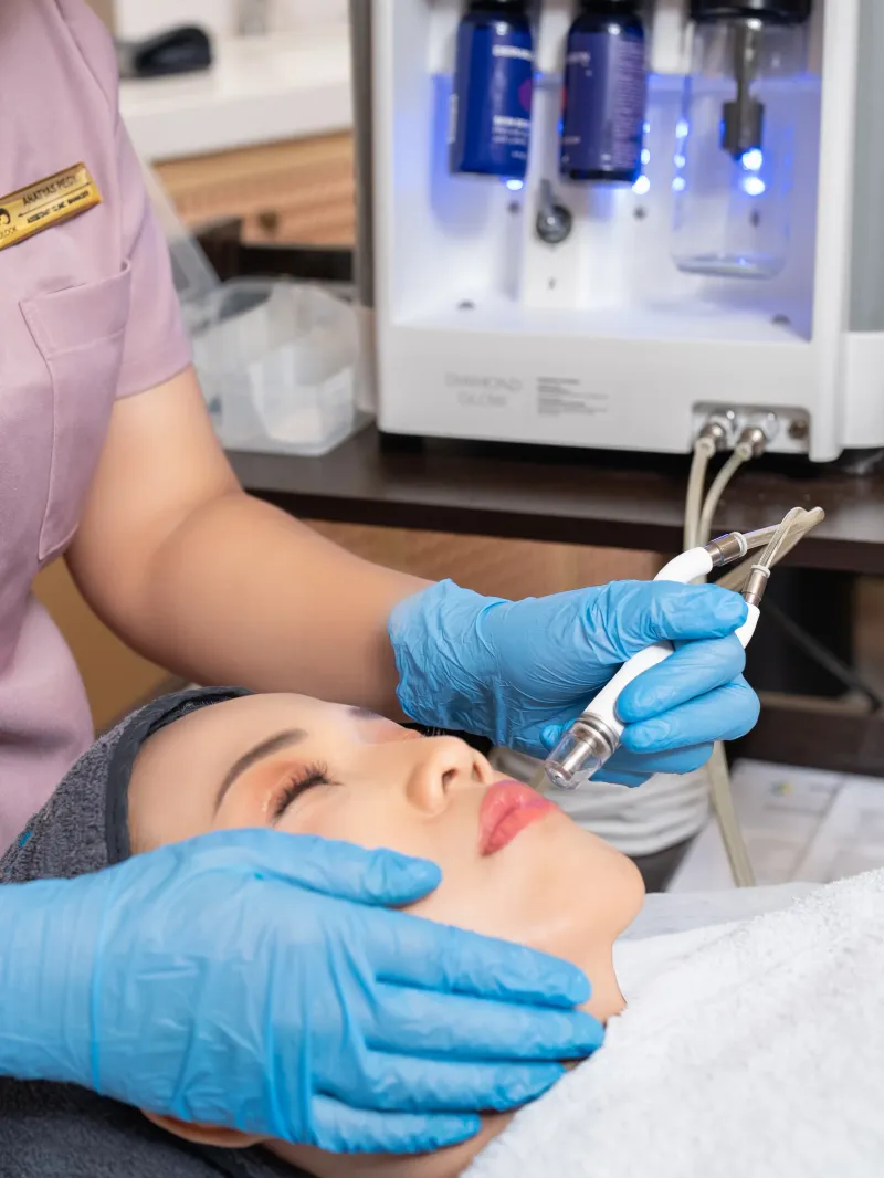alt image